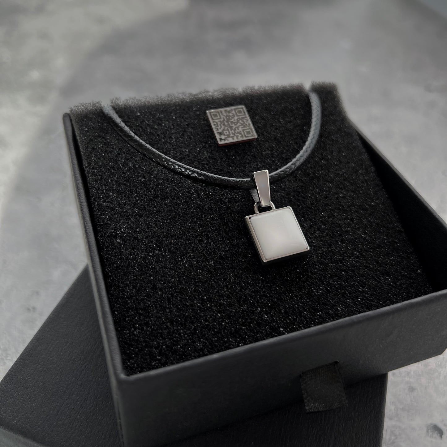 Unisex pendant "Gidor"