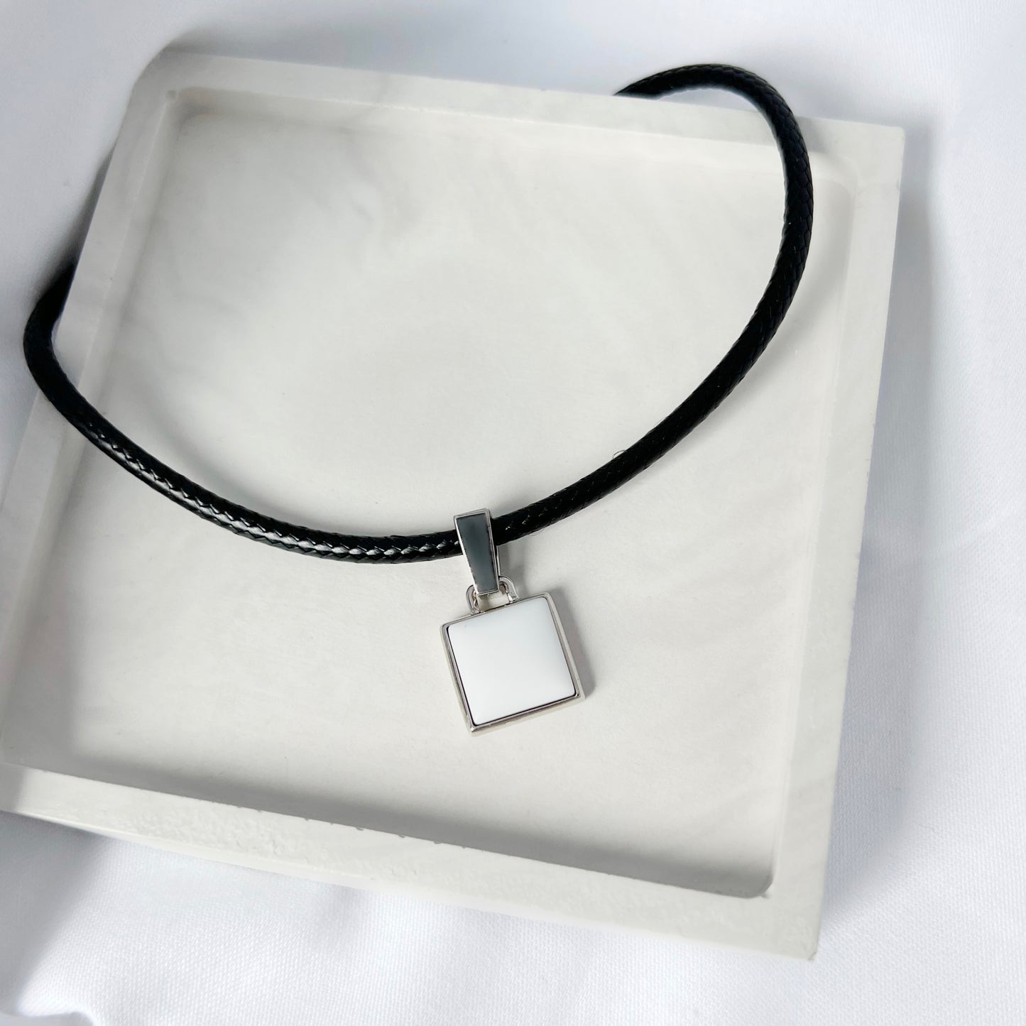 Unisex pendant "Gidor"